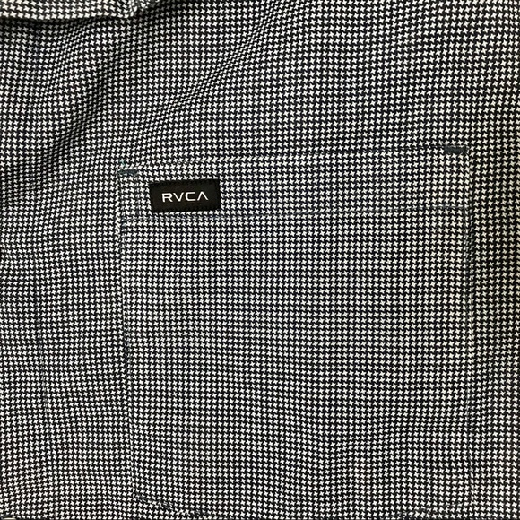 RVCA button up - Picture 3 of 4